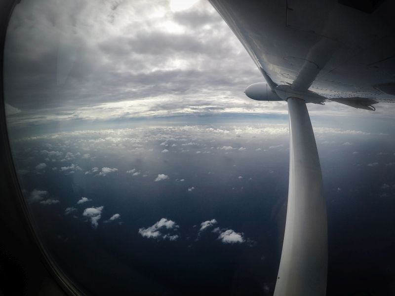 Cuyo auf den Philippinen, Flug mit einer Cessna
