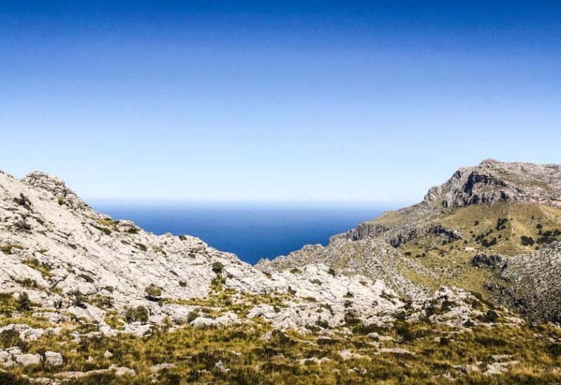 Die Baleareninsel im Frühljahr.