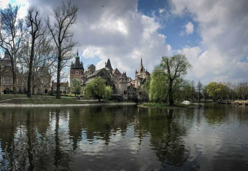 Der Heldeplatz im Stadtteil Pest, Städtereise Budapest.