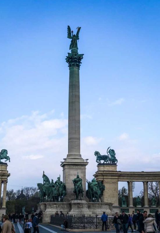 Der Heldeplatz im Stadtteil Pest, Städtereise Budapest.